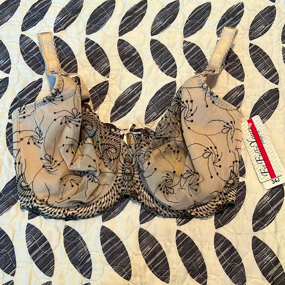 Brand new Full coverage bra